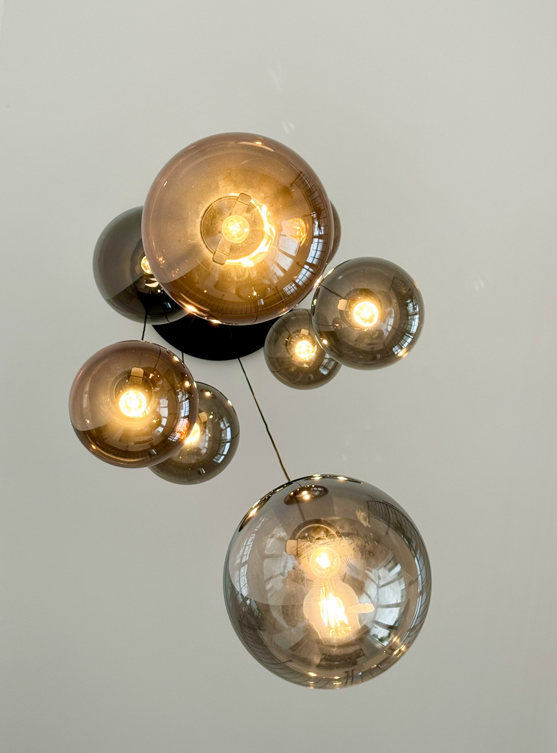 Moderne Lampe gehören auch zu einem zeitgemäßen Einrichtungsstil